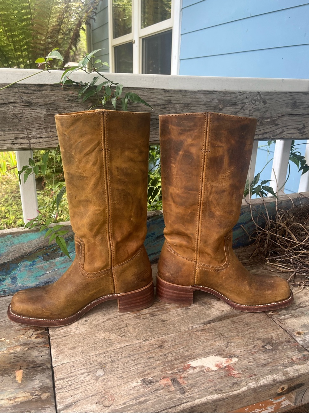 Frye Campus boots - Distressed Brown Leather sz 10 - 14l - stacked heel - Picture 7 of 12